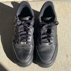 Like New Black Air Force 1 - Women’s Size 7.5